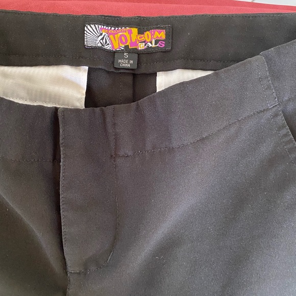 Volcom pants! Knee leg pants - Picture 3 of 3